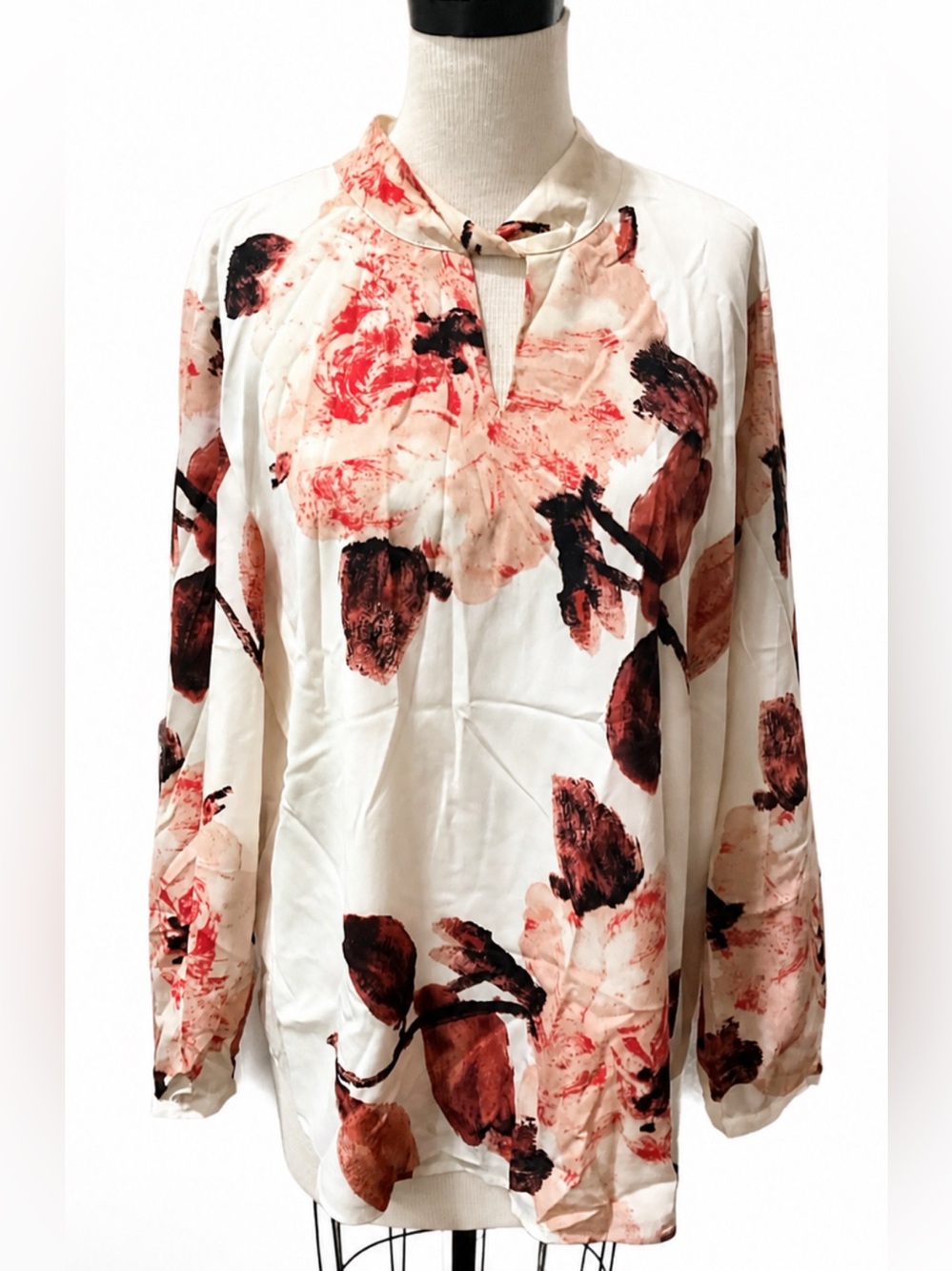 Chico’s Floral Blouse Women’s Size 3 Cream Pink Abstract Long Sleeve Top